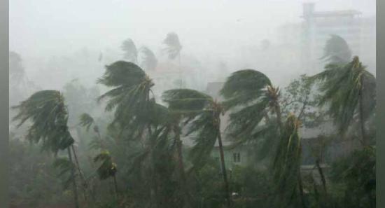 ප්‍රදේශ කිහිපයකට පැ.කි.මී.40-50ක තද සුළං